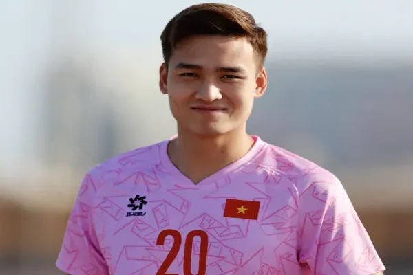 Thông tin chi tiết về sự nghiệp của Cầu thủ Bùi Hoàng Việt Anh
