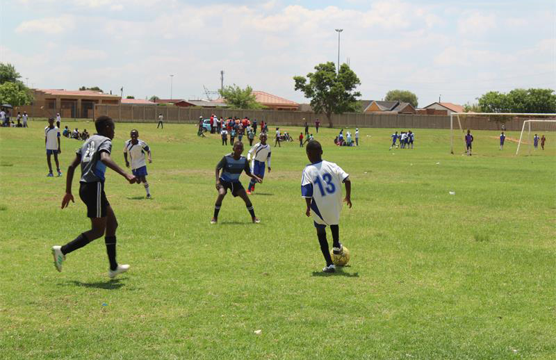 Kỹ Thuật Bóng Đá Cổ Điển – Bí Quyết Từ Những Huyền Thoại Sân Cỏ