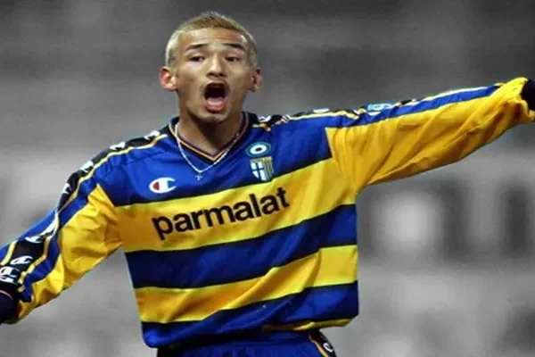 Hidetoshi Nakata: Hành Trình Sự Nghiệp Trong Bóng Đá Nhật Bản